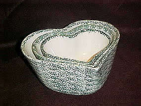 Green sponged heart shape mixing bowl set