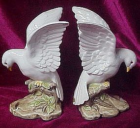 Hand painted  Dove or pigeon bookend figurines, OMC