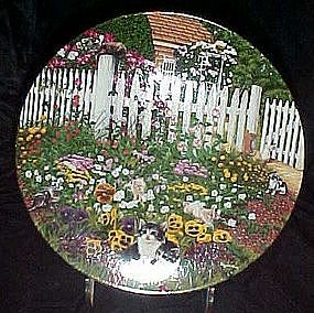 Floral Purr-fume cat plate, Higgins Bond, Garden Secret