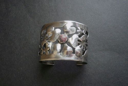Vintage Hand Wrought Arts and Crafts Sterling Cuff Bracelet W/ Stone
