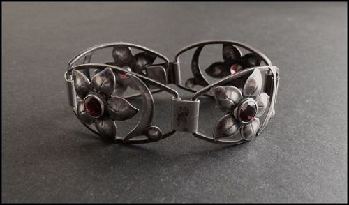Bjarne Meyer Handwrought Sterling Silver Bracelet Garnets Floral A & C