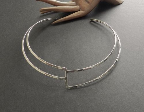 Vintage Modernist Ed Levin Sterling Silver Hammered Collar Neck Ring