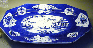 Bow large "Powder Blue" Platter, Ca 1765
