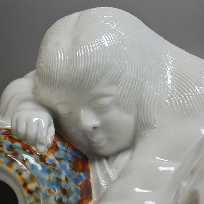 Sakaida Kakiemon XII Porcelain Image of Shojo