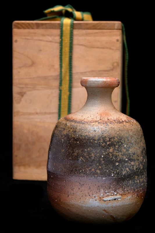 Kiyomizu Rokubei ceramic Kabin (flower vase) with original box