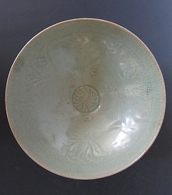Korean Koryo Period Celadon Bowl with Floral Pattern