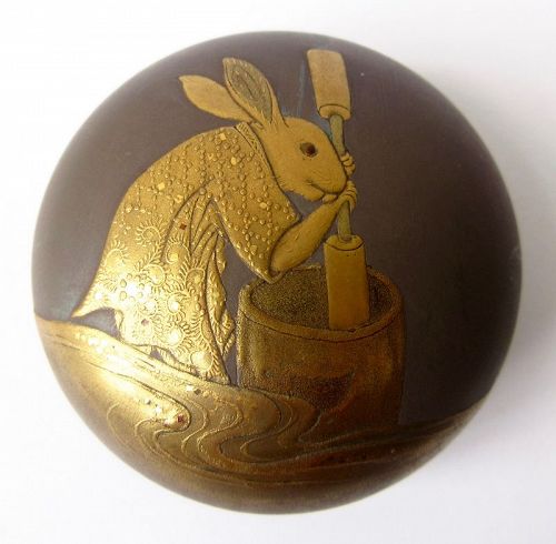 Japanese Lacquer Kogo with Rabbit Pounding Mochi on the Moon